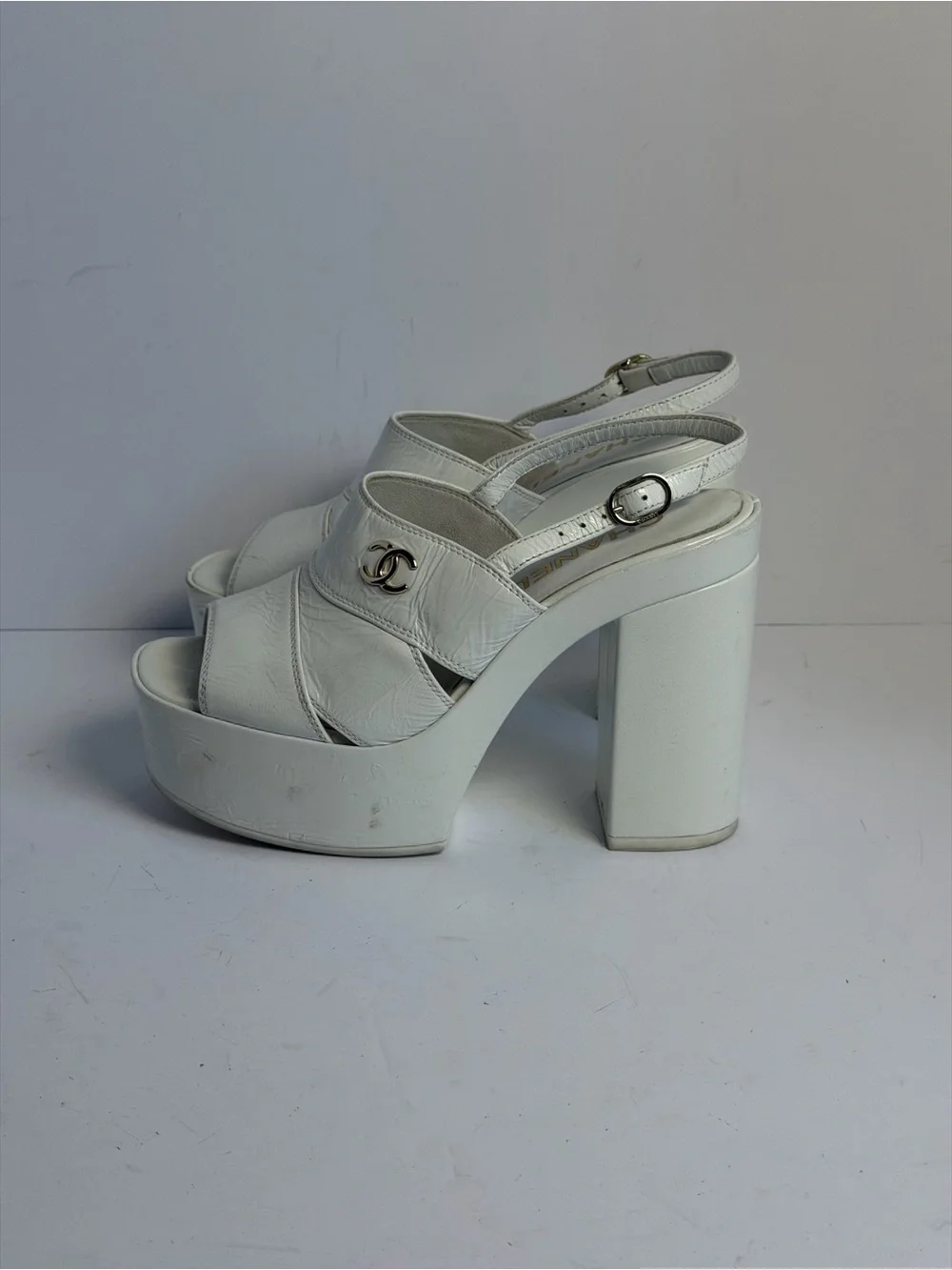 Chanel Pre-Fall 2023 Paris-Dakar Runway White Patent Leather Platform Slingback